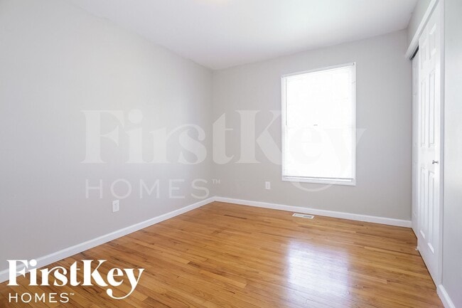 Building Photo - 11321 Amboy Ln