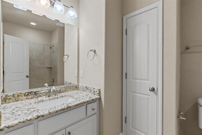 Building Photo - 7901 Arbor Knoll Ct