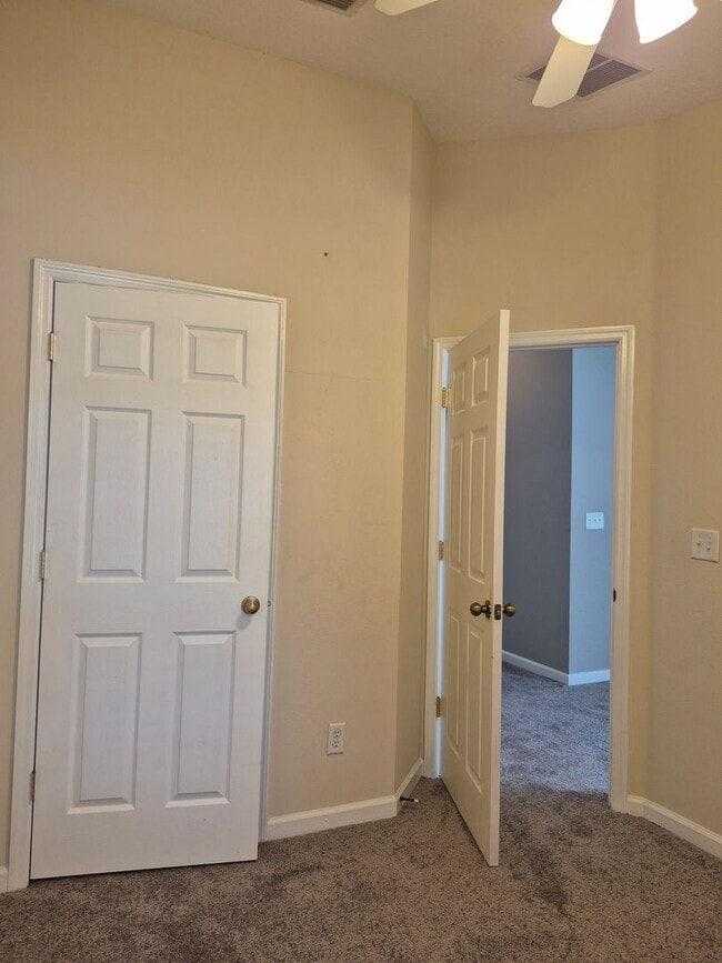 Building Photo - Welcome home
