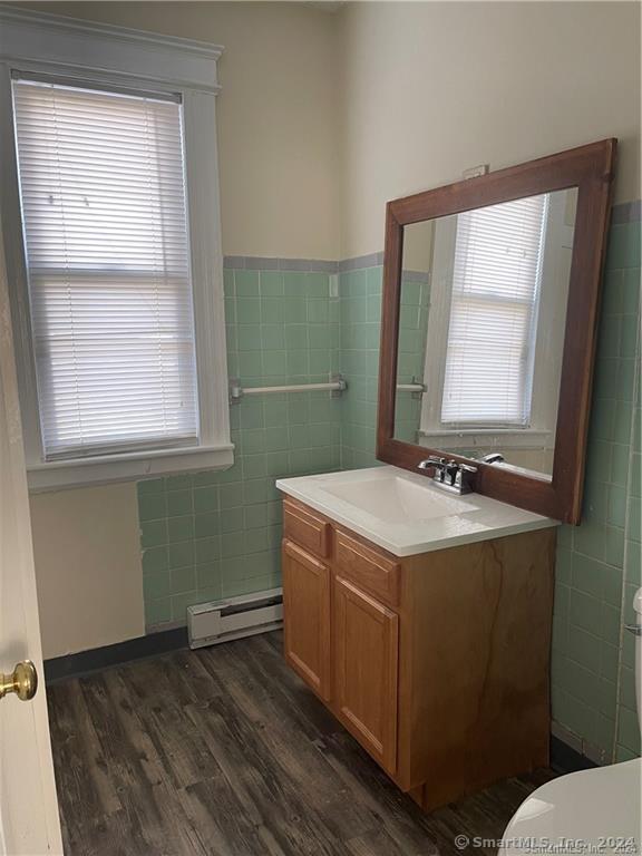 Building Photo - 68 Englewood Ave