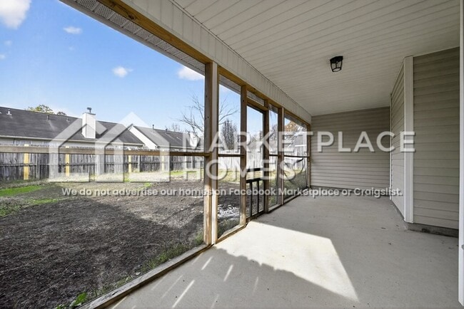 Building Photo - 1700 Crabtree Cir