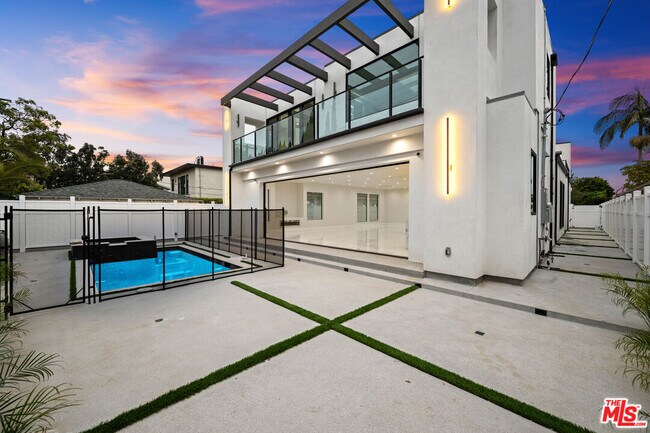 Building Photo - 1439 Edris Dr