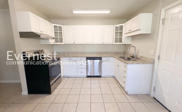 Building Photo - 4508 S Berrypick Ln