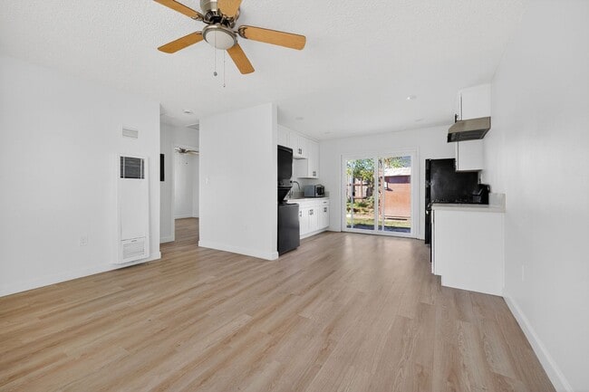 Building Photo - 767 Ball Ave