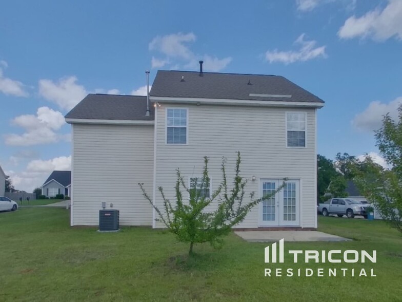 Building Photo - 409 Glencroft Dr