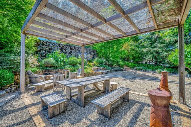 Building Photo - Welcome to Your Luxurious Napa Valley Retr...