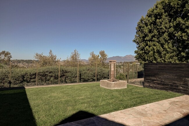 Building Photo - Amazing LARGE home in Ladera Ranch!