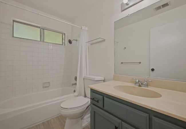 Building Photo - 25 Miwok Ct