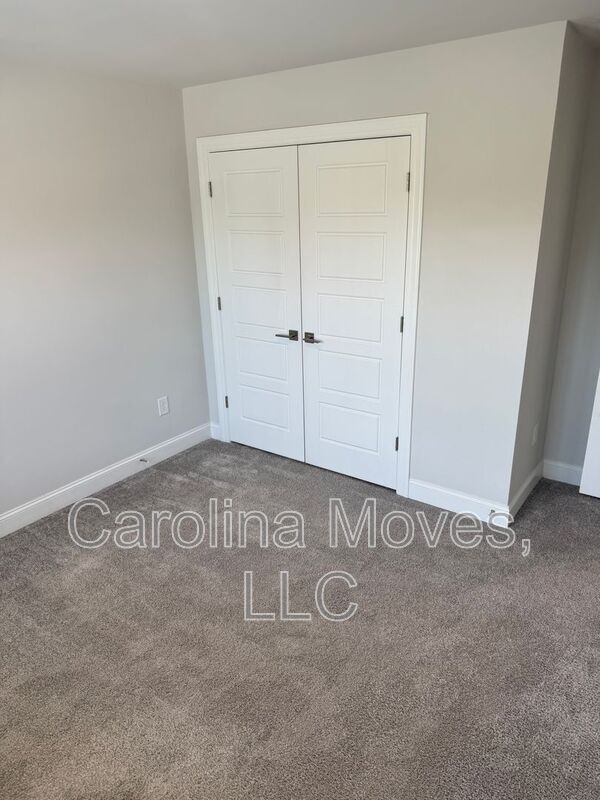 Building Photo - 2103 Greasby Ct