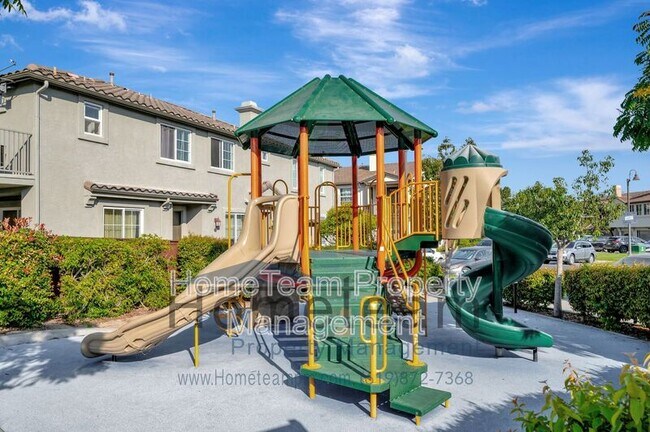 Building Photo - 263 Aventura Dr
