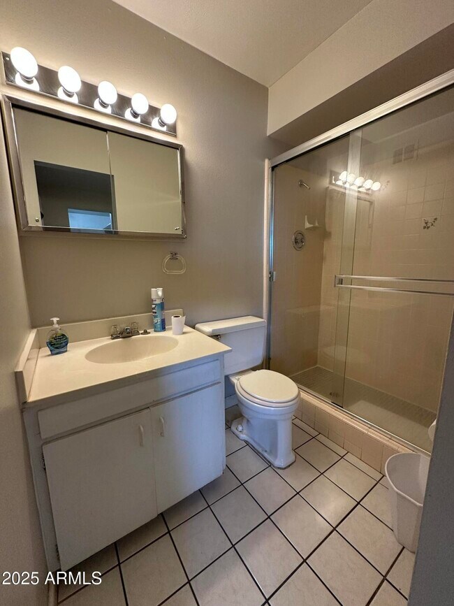 Building Photo - 3819 W Golden Ln