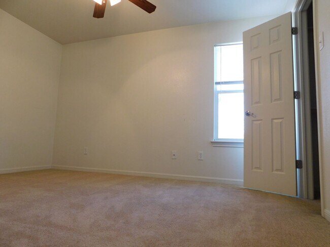 Building Photo - 317 Jeff Gordon Dr