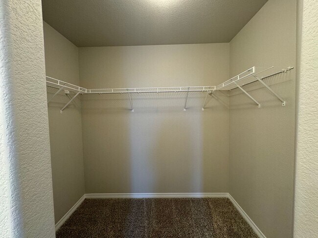 Building Photo - Newer home! 4 bedrooms! 2 Car! AC!