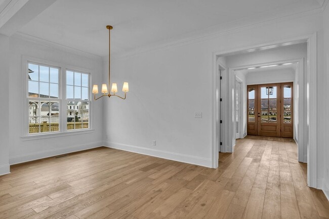 Building Photo - Luxury living in this brand new home - Franklin, TN