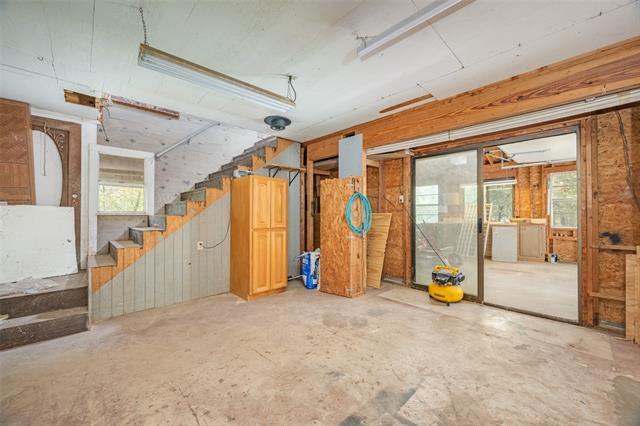 Building Photo - 2233 Wood Hollow Rd