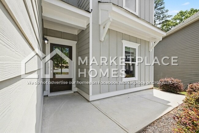 Building Photo - 173 Russell Way