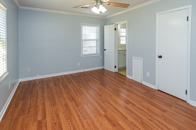Building Photo - 1716 Pennylane SE