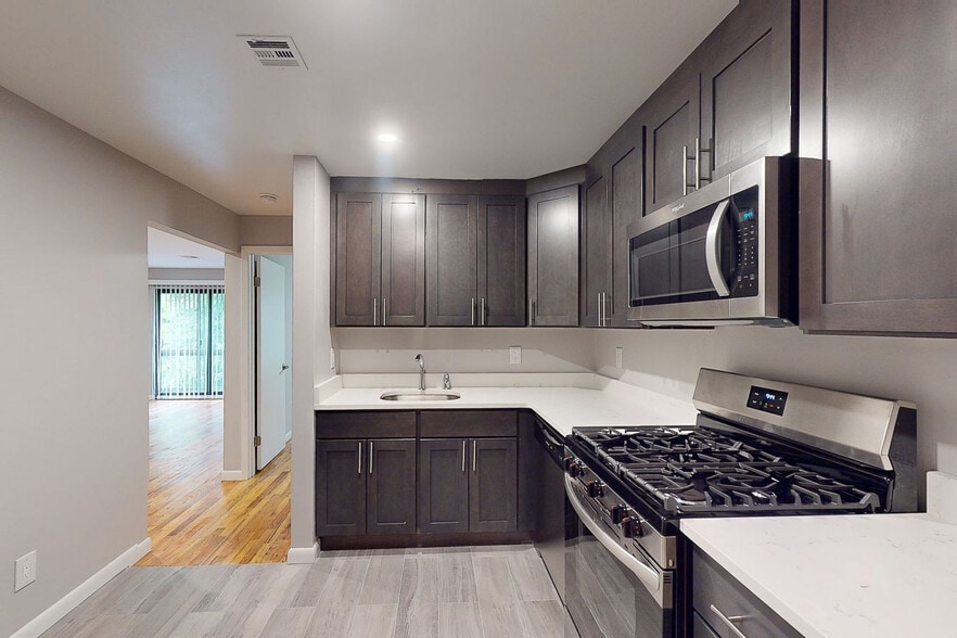 Primary Photo - Rachel Gardens