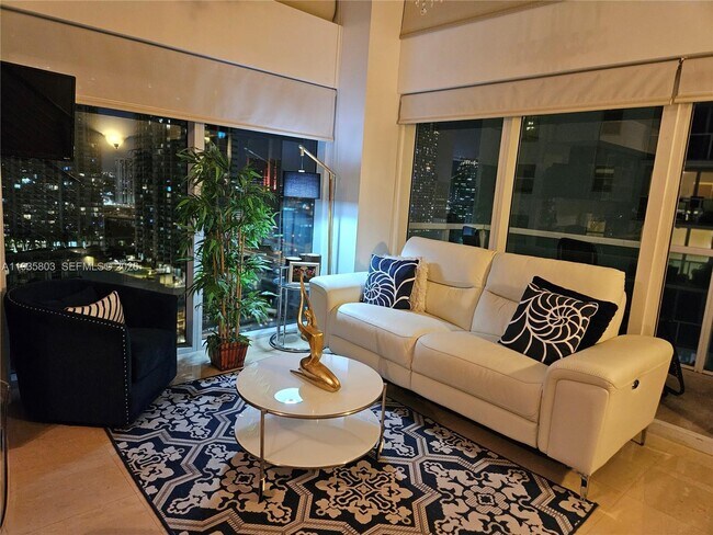 Building Photo - 41 SE 5th St