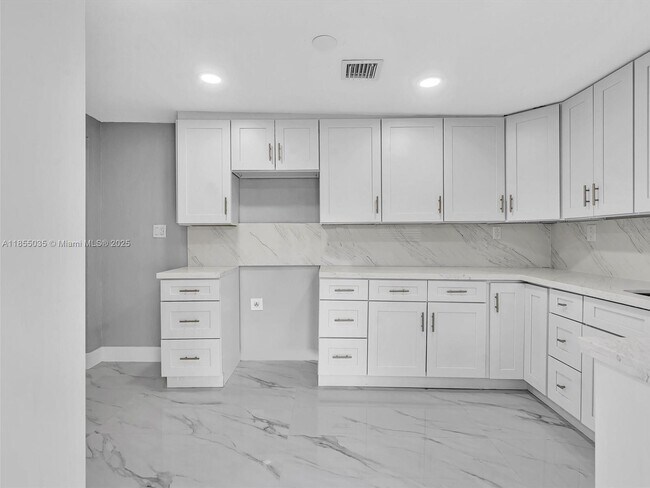 Building Photo - 19021 NW 23rd Ct