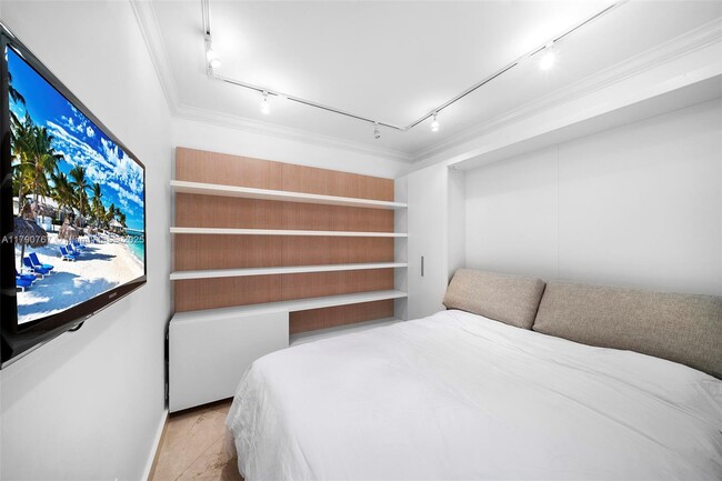 Building Photo - 4779 Collins Ave