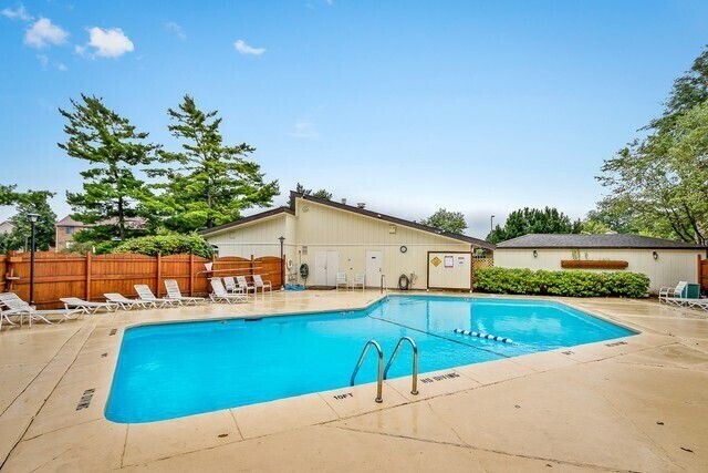 Building Photo - 1477 N Winslowe Dr