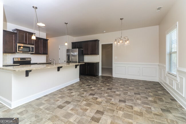 Building Photo - 120 Brookhaven Dr