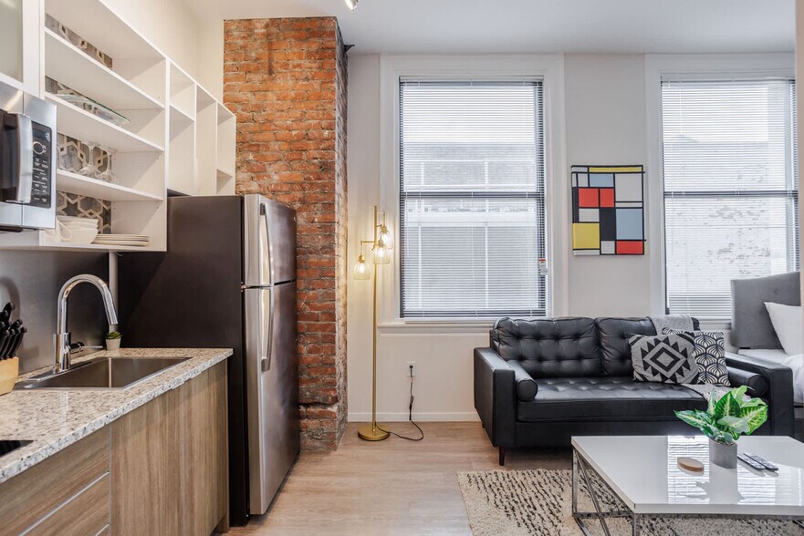 Building Photo - 9-JAN-JAN E 4th St