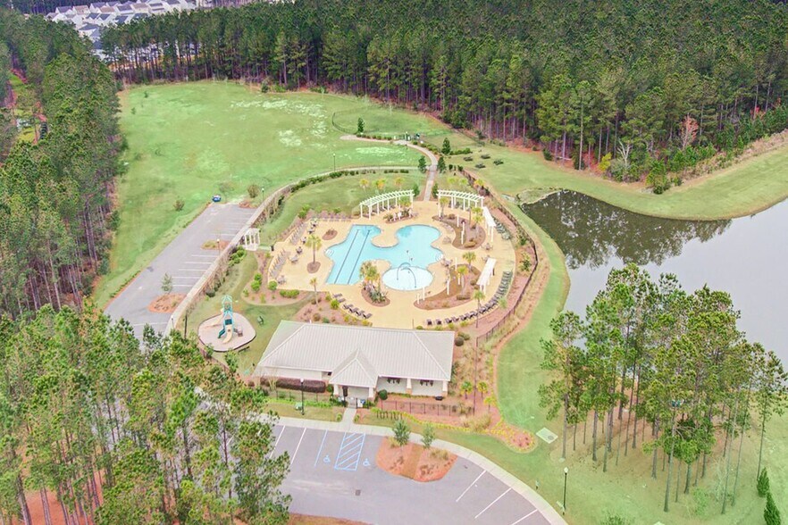 Building Photo - 423 Squire Pope Rd