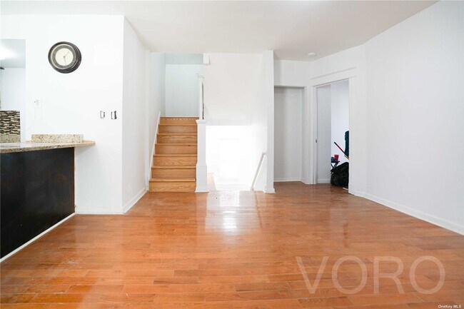 Building Photo - 104-54 90th Ave