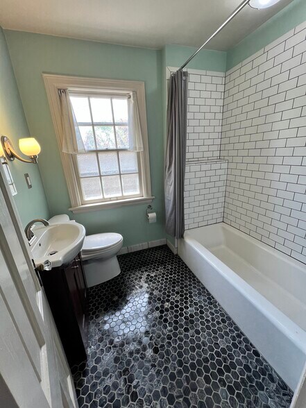Upper bathroom - 6407 W Lloyd St