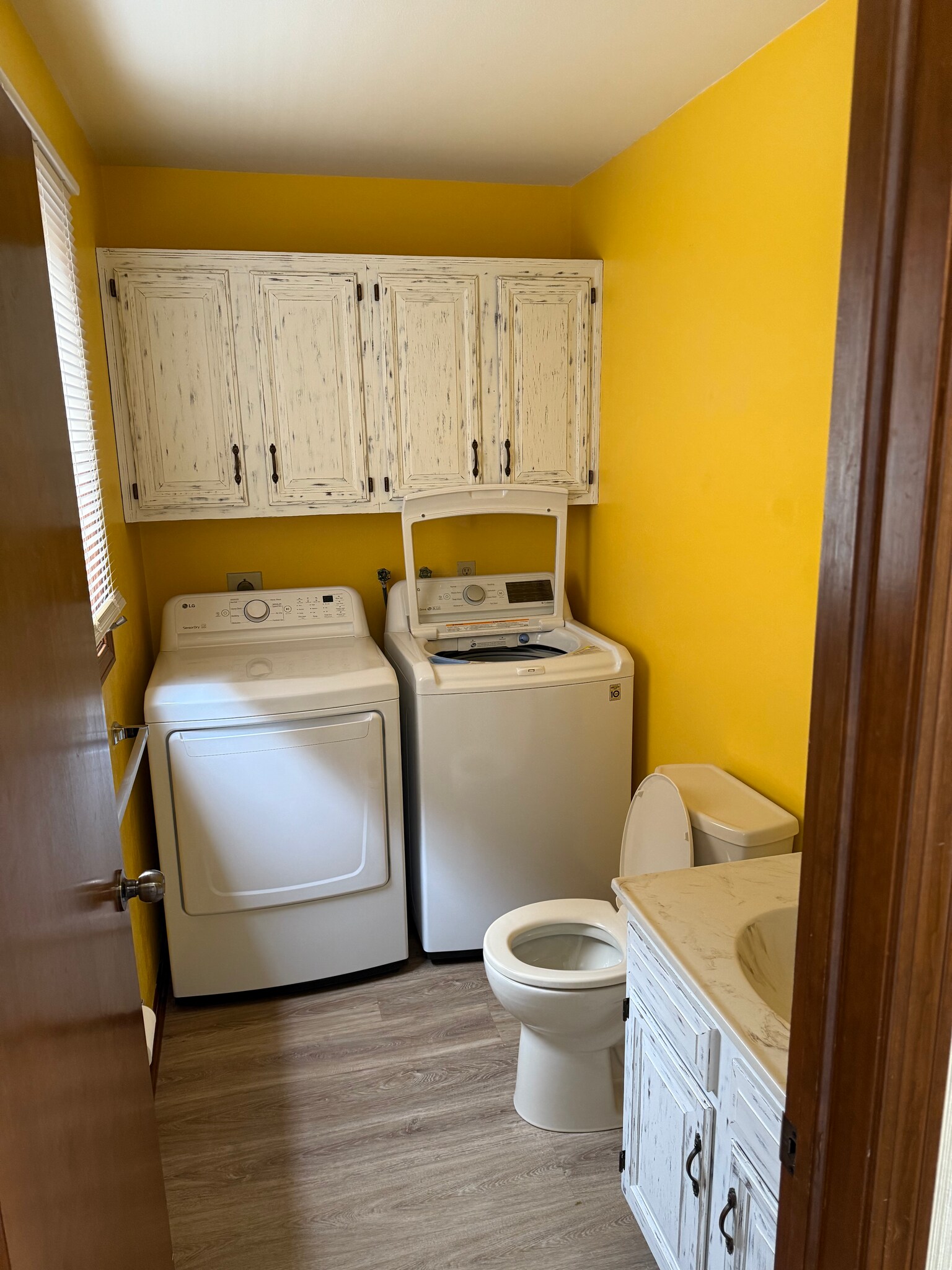 1/2 Bath - 1170 Bernath Pky