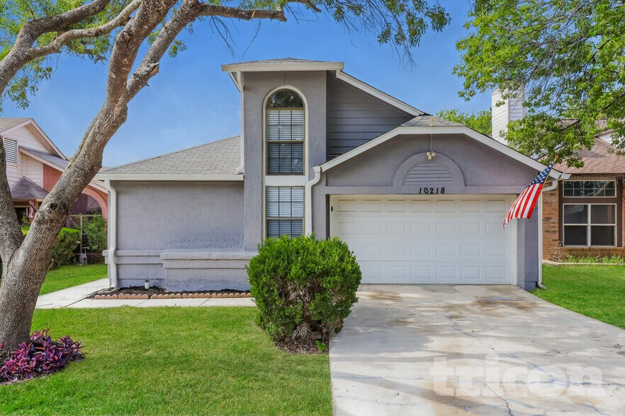 Primary Photo - 10218 Basin Field Dr