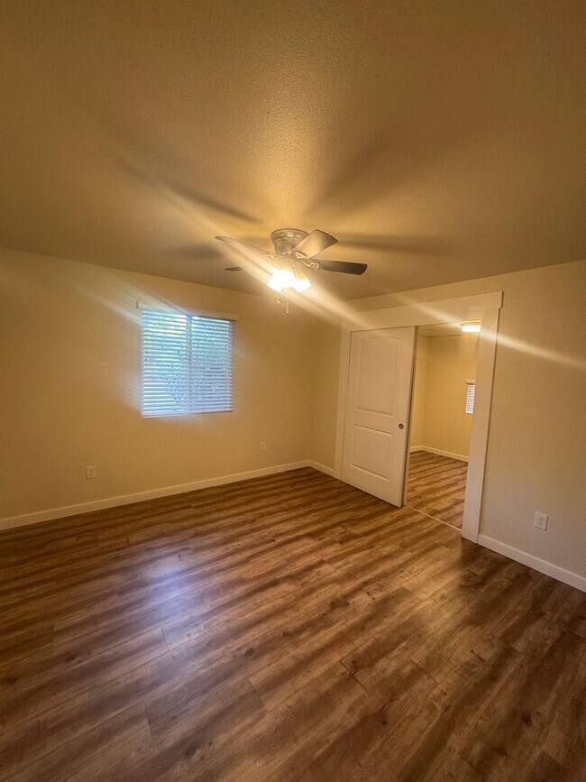 Building Photo - 1104 Layton Rd