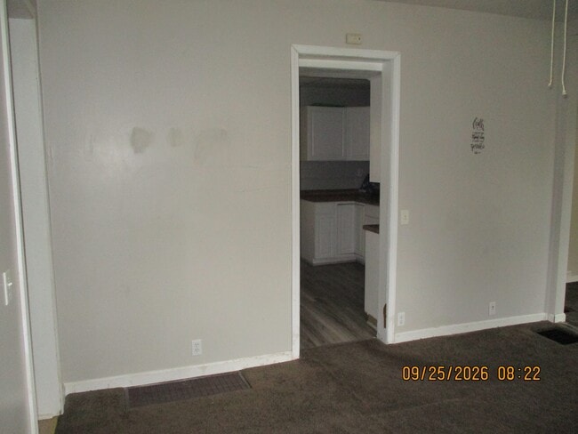 Building Photo - 611 Liberty Dr