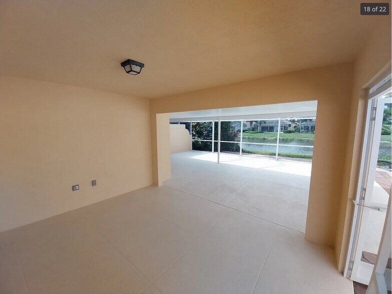Building Photo - 4910 Kingston Way