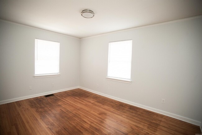 Building Photo - 316 Keightley Dr