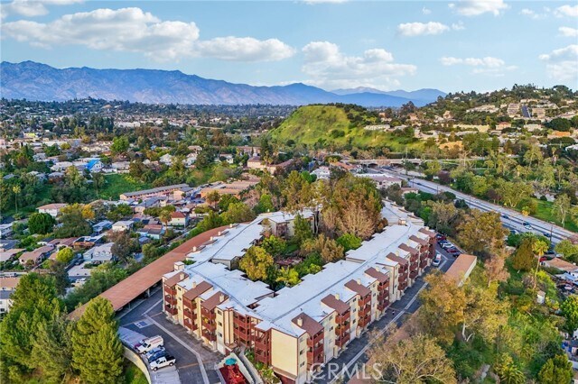 Building Photo - 5830 Benner St