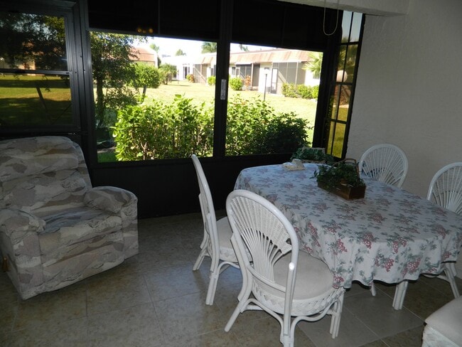 Building Photo - 9339 Lennex Ln