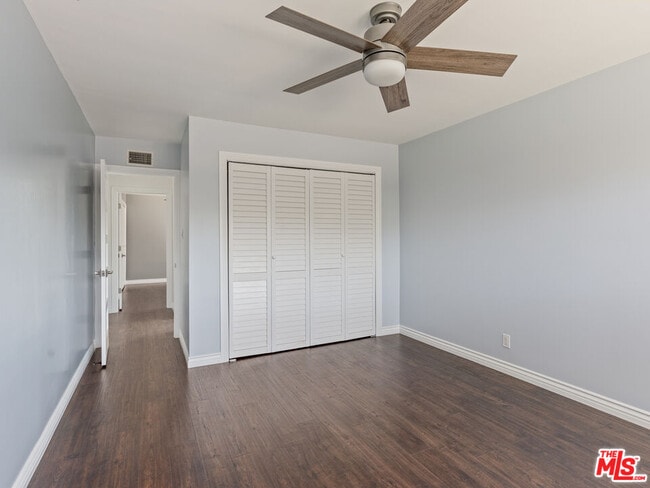 Building Photo - 7630 W 91st St