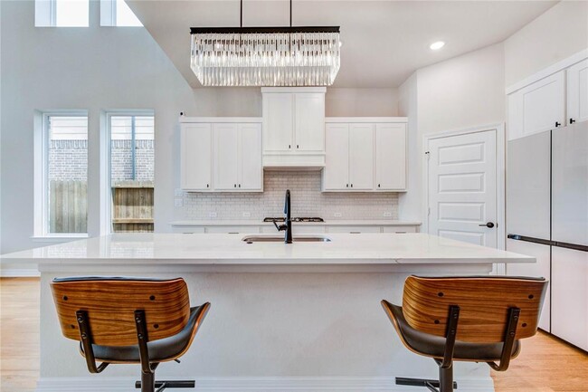 Building Photo - 9446 Pilares Rdg Dr