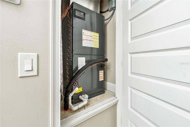 Building Photo - 1011 Johnston Rd SE