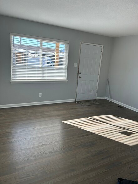 Main Living Room - 3438 N Cascade Ave