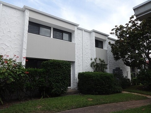 Building Photo - Beautifully updated - 2BR/2BA Villa on Venice Island