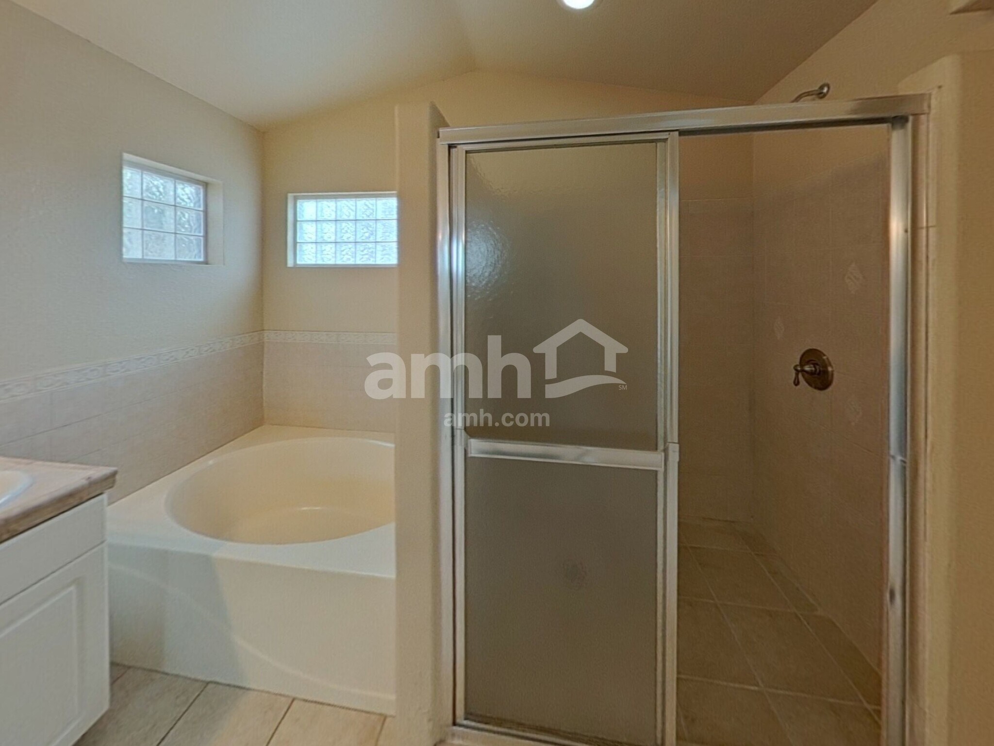 Building Photo - 956 Rainbow Rock St