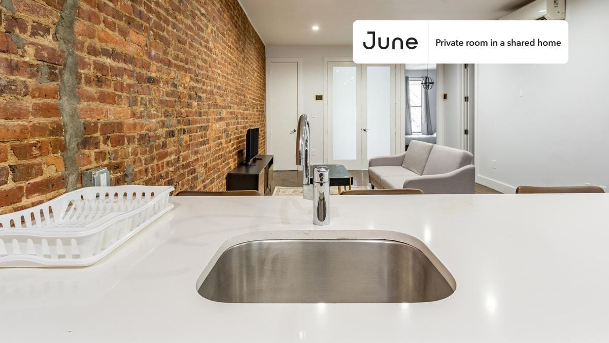 Building Photo - Room in Shared 4 bed/2 bath home in Bushwick