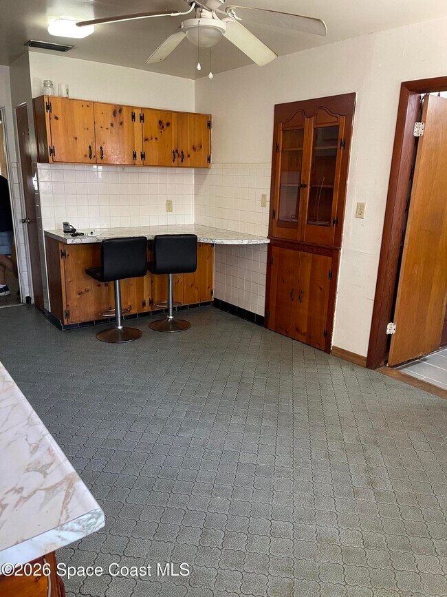 Building Photo - 1601 Virginia Dr