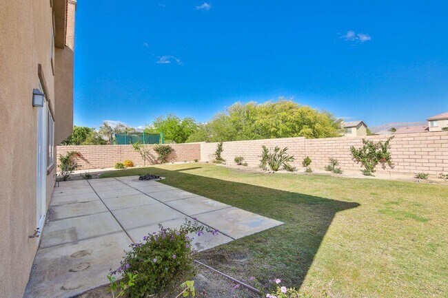 Building Photo - 43770 Campo Pl