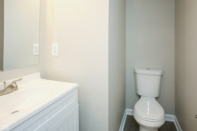Building Photo - 4506 Redcliff S Ln