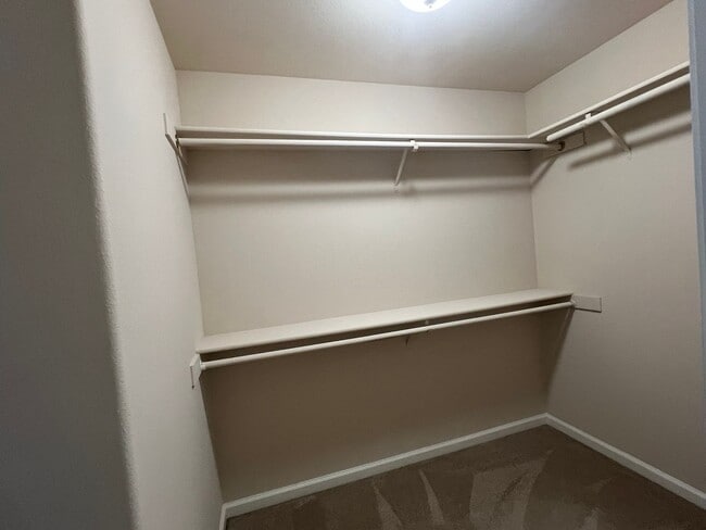 Building Photo - 2009 9th St